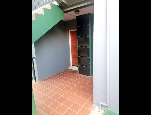 2 BEDROOM APARTMENT FOR SALE IN HONEYDEW GROVE